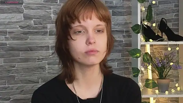 Snapshot of Sweet_darly chatting on May 2026 06:40:02 AM Sweet darly online show from May 2026 06:40:02 AM