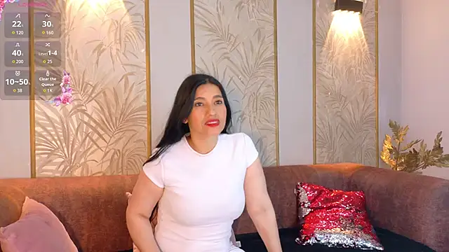 Snapshot of Dalila_5 chatting on June 2026 07:27:02 PM Dalila 5 online show from June 2026 07:27:02 PM