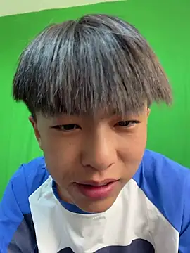 Snapshot of DD-101 chatting on April 2026 06:28:01 PM DD-101 online show from April 2026 06:28:01 PM