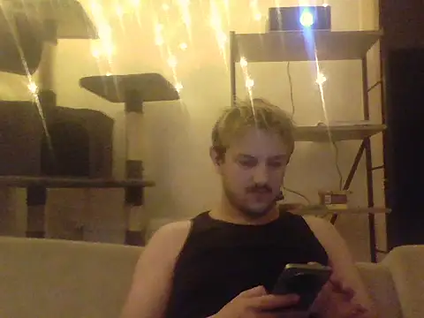 Snapshot of iammos_teen chatting on April 2026 08:07:01 PM iammos teen online show from April 2026 08:07:01 PM