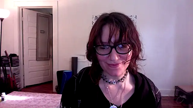 Snapshot of AnnywnBelle chatting on April 2026 10:15:01 PM AnnywnBelle online show from April 2026 10:15:01 PM
