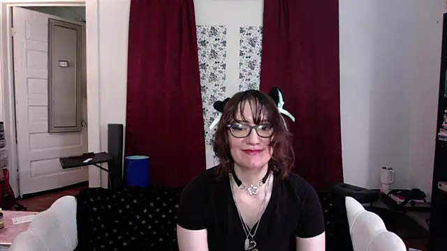 AnnywnBelle online show from May 2026 08:17:01 PM
