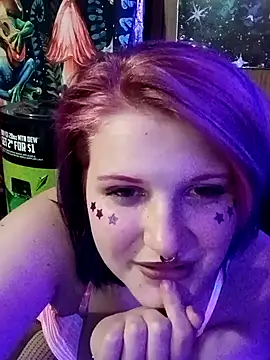 Snapshot of yourfavfallenstar chatting on April 2026 10:52:02 PM yourfavfallenstar online show from April 2026 10:52:02 PM