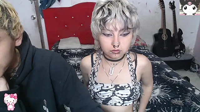 Cute Chrixxx online show from May 2026 12:11:02 PM