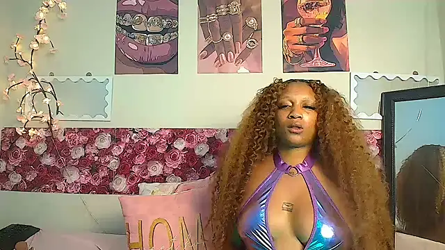 EnchantingLisa online show from July 2026 12:55:01 PM