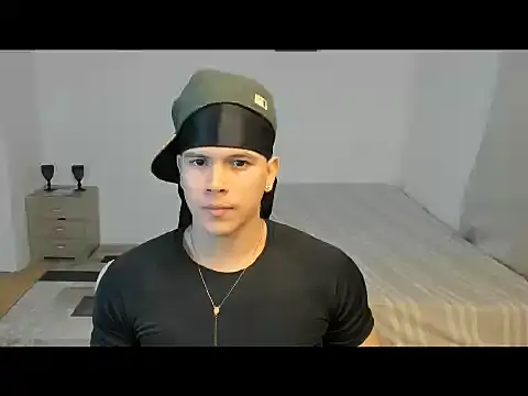 Snapshot of sant_wahlberg chatting on May 2026 11:46:02 PM sant wahlberg online show from May 2026 11:46:02 PM