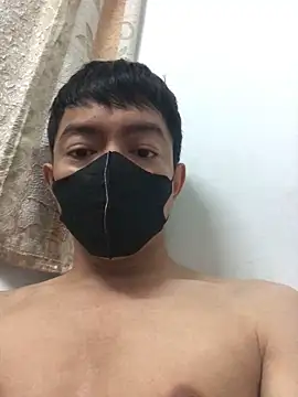 Snapshot of miyaichy chatting on April 2026 03:33:02 AM miyaichy online show from April 2026 03:33:02 AM