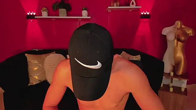 Snapshot of Saackthompson chatting on April 2026 03:44:01 AM Saackthompson online show from April 2026 03:44:01 AM