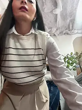IsabellaMariet online show from July 2026 02:42:02 PM