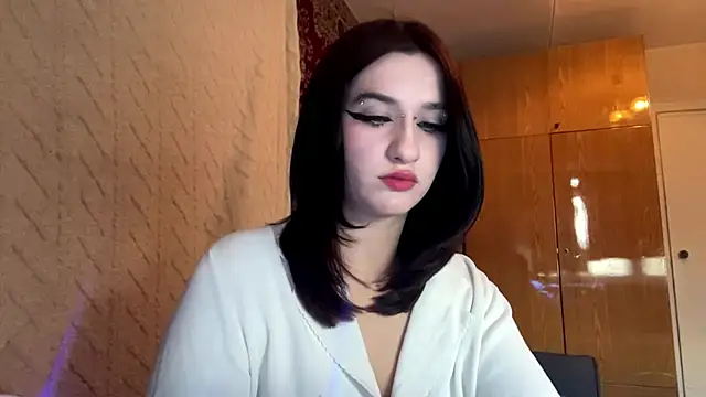 Snapshot of MarindaLueth chatting on April 2026 03:06:01 PM MarindaLueth online show from April 2026 03:06:01 PM