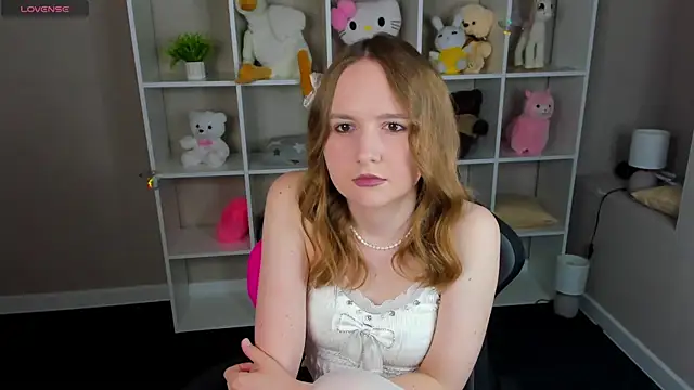 Emmaa Kimm online show from May 2026 12:52:01 AM