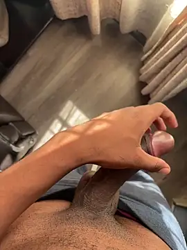 Snapshot of Freakstarza chatting on April 2026 10:53:02 AM Freakstarza online show from April 2026 10:53:02 AM