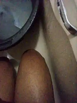 Snapshot of The_pounding_pounder chatting on April 2026 06:13:02 PM The pounding pounder online show from April 2026 06:13:02 PM