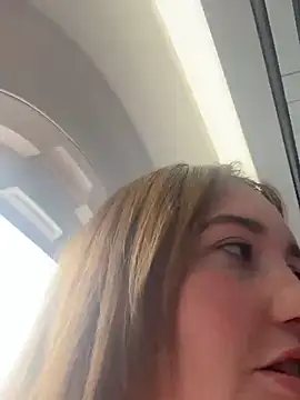 Snapshot of Mrsthicktorious8 chatting on April 2026 12:43:01 PM Mrsthicktorious8 online show from April 2026 12:43:01 PM