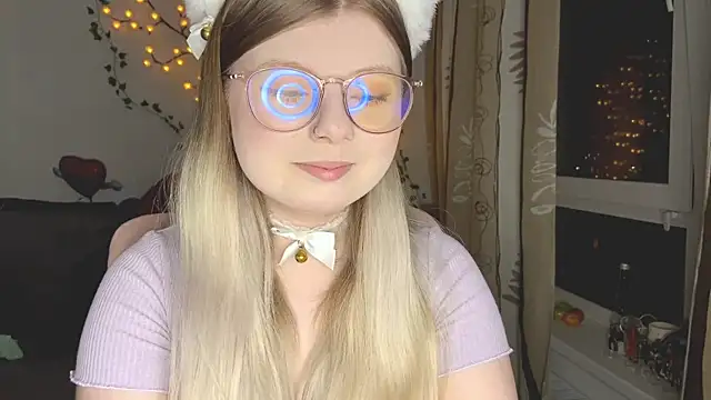 Snapshot of YukiBlush chatting on August 2026 10:36:02 PM YukiBlush online show from August 2026 10:36:02 PM