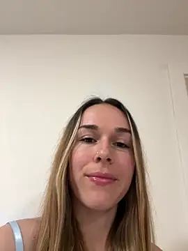 Snapshot of Naomi-Smile chatting on April 2026 07:52:01 PM Naomi-Smile online show from April 2026 07:52:01 PM