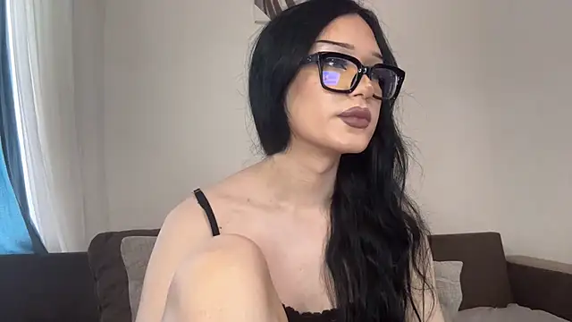 Snapshot of MiaTransDoll chatting on July 2026 09:46:01 AM MiaTransDoll online show from July 2026 09:46:01 AM