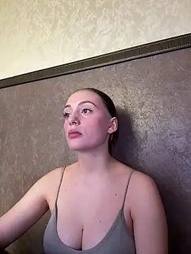 Snapshot of EmersonBenet chatting on May 2026 08:10:02 AM EmersonBenet online show from May 2026 08:10:02 AM