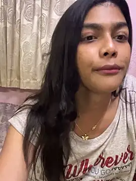 Snapshot of Mayra_xx chatting on May 2026 04:03:01 PM Mayra xx online show from May 2026 04:03:01 PM