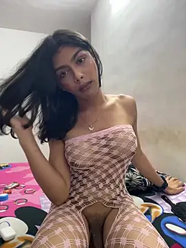 Snapshot of Mayra_xx chatting on July 2026 06:17:02 PM Mayra xx online show from July 2026 06:17:02 PM