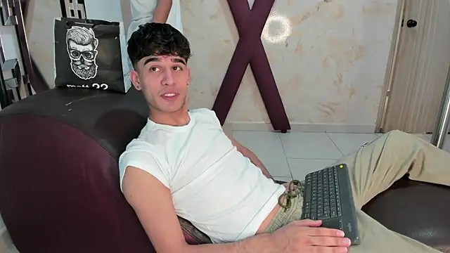 Snapshot of LUCKY_BOX2026 chatting on July 2026 07:30:02 PM LUCKY BOX2026 online show from July 2026 07:30:02 PM