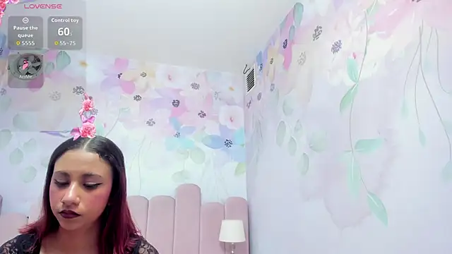 Miabloom19  online show from July 2026 11:07:02 PM