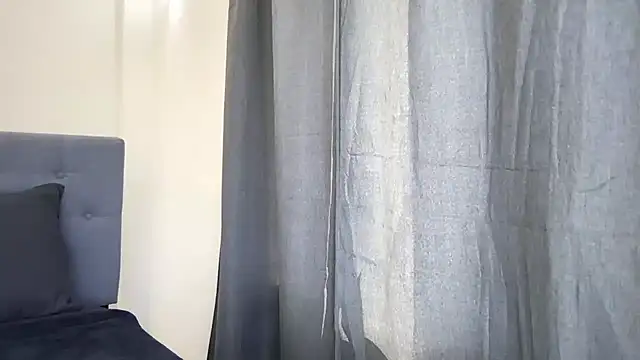 Snapshot of emma_marchetti chatting on May 2026 11:48:01 AM emma marchetti online show from May 2026 11:48:01 AM