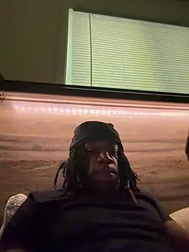 Snapshot of YurFavBestiie chatting on April 2026 10:59:01 PM YurFavBestiie online show from April 2026 10:59:01 PM