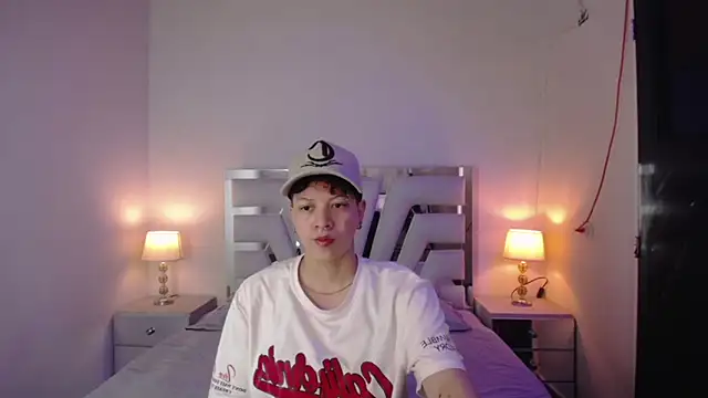 Snapshot of Asher_addamss_ chatting on May 2026 06:36:02 PM Asher addamss online show from May 2026 06:36:02 PM
