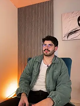 DomBoy  online show from June 2026 07:49:01 PM
