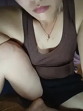 Snapshot of Hazel_Nova chatting on June 2026 01:41:02 AM Hazel Nova online show from June 2026 01:41:02 AM