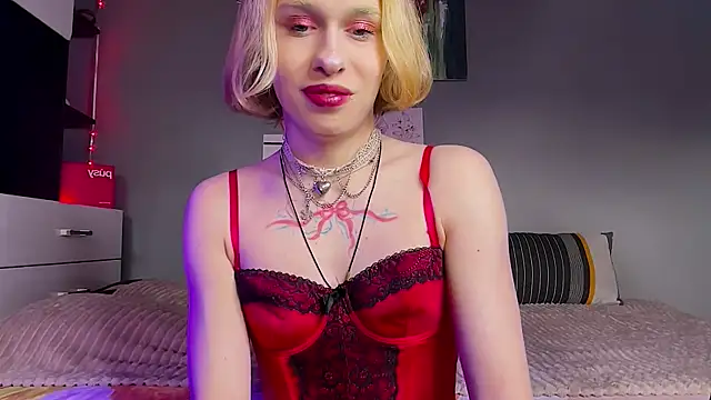 Snapshot of Miss_Amy00 chatting on April 2026 03:05:01 PM Miss Amy00 online show from April 2026 03:05:01 PM