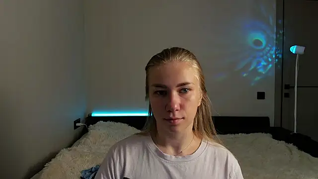 AnnaAlexArti online show from June 2026 05:12:01 AM