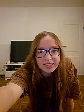 Snapshot of Freaky-Doll chatting on August 2026 08:55:02 PM Freaky-Doll online show from August 2026 08:55:02 PM