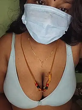 Snapshot of tamil_butterfly chatting on June 2026 08:44:01 PM tamil butterfly online show from June 2026 08:44:01 PM