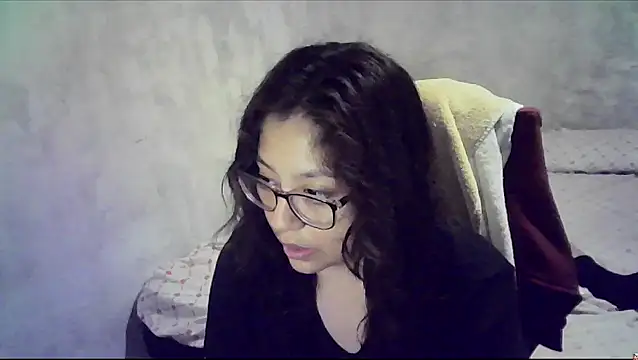Snapshot of Grace_Moon04 chatting on May 2026 10:42:02 AM Grace Moon04 online show from May 2026 10:42:02 AM