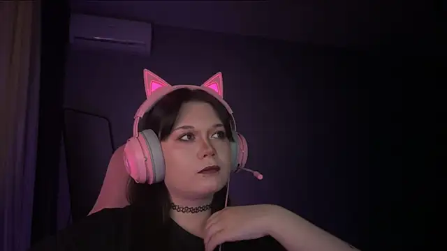 Snapshot of BPDkitty chatting on April 2026 07:09:02 PM BPDkitty online show from April 2026 07:09:02 PM