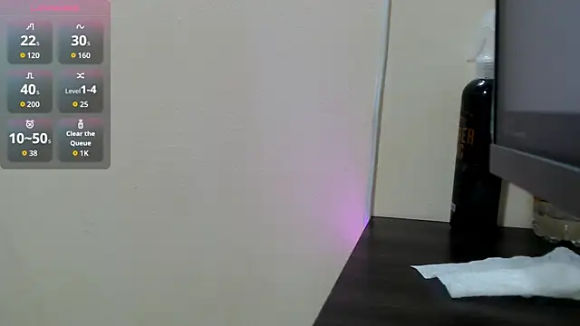Snapshot of LUCYXS1 chatting on June 2026 12:18:02 PM LUCYXS1 online show from June 2026 12:18:02 PM