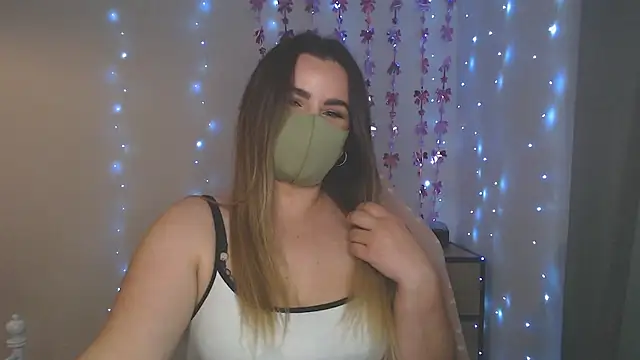 Snapshot of MillaVelvet chatting on May 2026 11:59:02 AM MillaVelvet online show from May 2026 11:59:02 AM