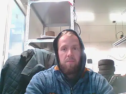 Snapshot of bardiauto chatting on April 2026 05:03:01 AM bardiauto online show from April 2026 05:03:01 AM