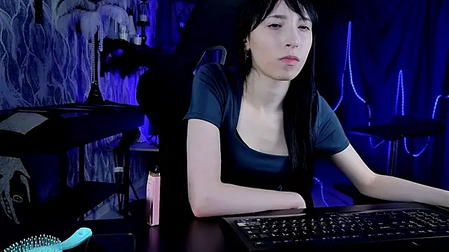 SeraphineSparda online show from July 2026 03:03:02 PM