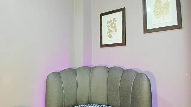 Roxanna moore online show from July 2026 05:10:01 AM