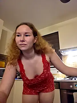 Snapshot of Lilian_West chatting on April 2026 06:25:01 PM Lilian West online show from April 2026 06:25:01 PM