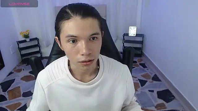 Snapshot of Mattew_Evans chatting on April 2026 02:51:02 AM Mattew Evans online show from April 2026 02:51:02 AM
