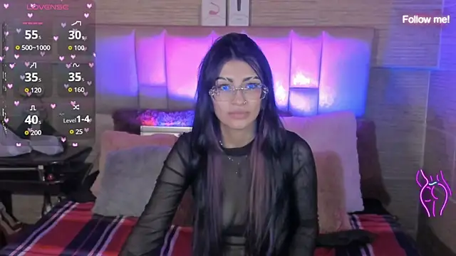Snapshot of mia_smoke_ chatting on June 2026 04:02:01 AM mia smoke online show from June 2026 04:02:01 AM