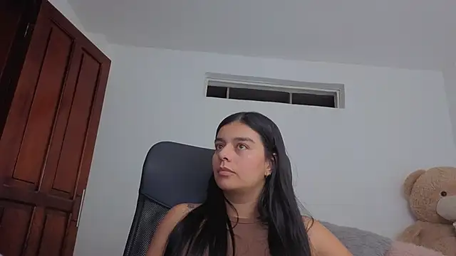 Snapshot of valerihouse_ chatting on May 2026 01:55:01 AM valerihouse online show from May 2026 01:55:01 AM