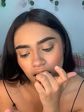 Snapshot of angiee_boo1 chatting on May 2026 12:37:01 AM angiee boo1 online show from May 2026 12:37:01 AM