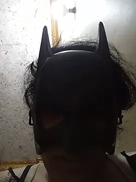 QueenofHair online show from June 2026 04:40:01 PM
