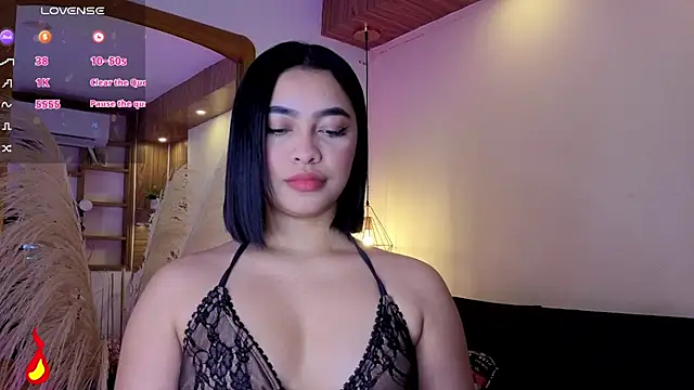 Snapshot of Chloe_monroee chatting on June 2026 03:08:01 AM Chloe monroee online show from June 2026 03:08:01 AM