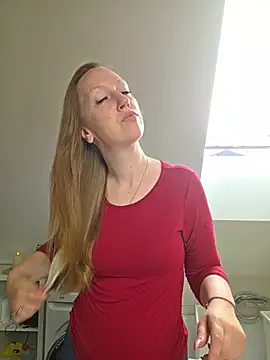 Snapshot of SweetGermanAlina chatting on July 2026 09:48:01 AM SweetGermanAlina online show from July 2026 09:48:01 AM